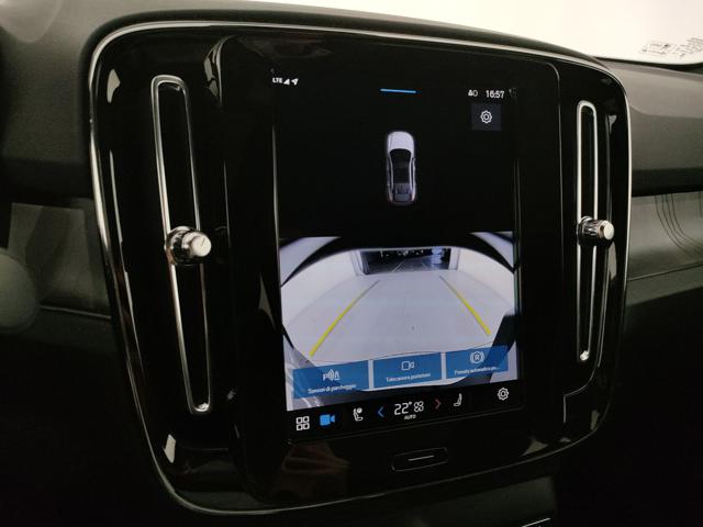 VOLVO C40 usata, con Touch screen
