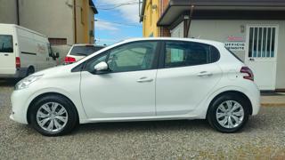 PEUGEOT 208 usata, con Autoradio