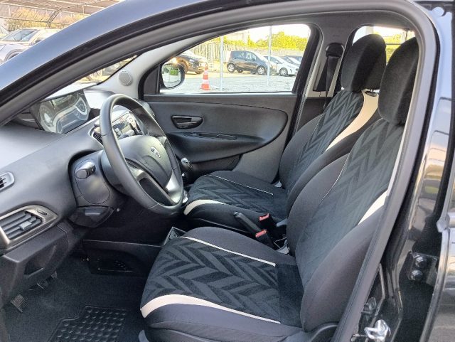 LANCIA Ypsilon usata, con Climatizzatore