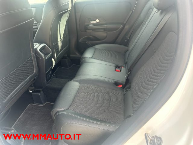 MERCEDES-BENZ GLA 250 usata, con Cronologia tagliandi