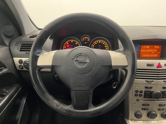 OPEL Astra usata, con Climatizzatore