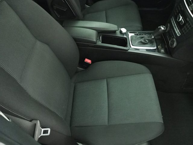 MERCEDES-BENZ 220 usata, con Ruota di riserva