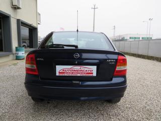 OPEL Astra usata, con Autoradio