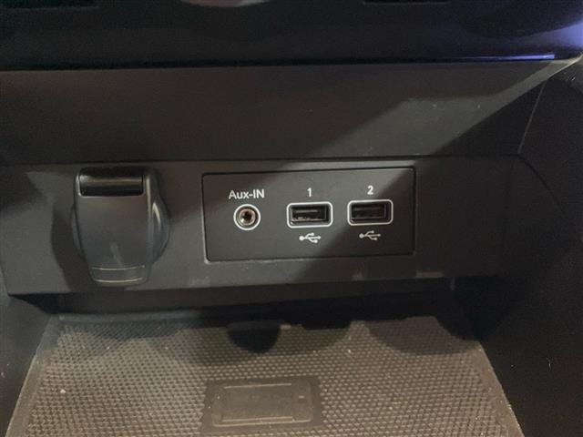 RENAULT Clio usata 21