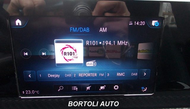 MERCEDES-BENZ GLA 200 usata, con USB