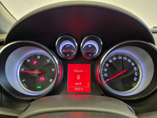 OPEL Astra usata, con Controllo trazione