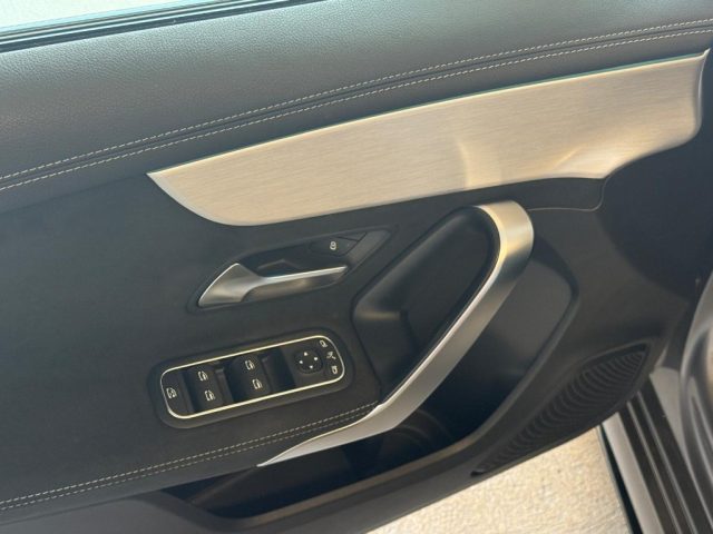 MERCEDES-BENZ A 180 usata, con Climatizzatore