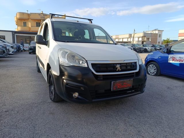 PEUGEOT Partner usata, con Airbag Passeggero