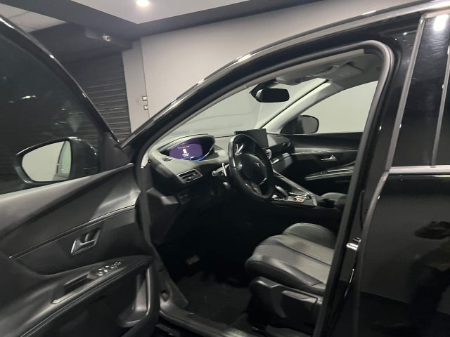 PEUGEOT 3008 usata, con Boardcomputer
