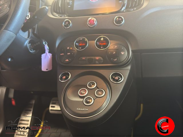 ABARTH 695 usata, con Sensori di parcheggio posteriori