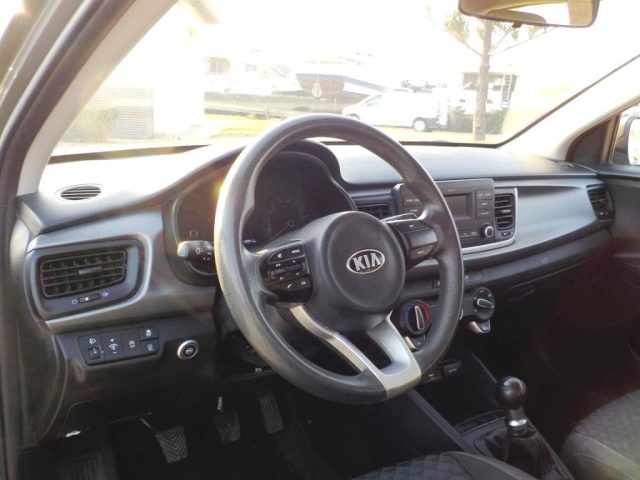 KIA Rio usata, con Autoradio digitale