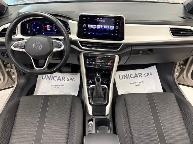 VOLKSWAGEN T-Roc usata, con USB