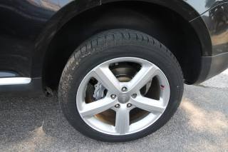 VOLKSWAGEN Touareg usata 26