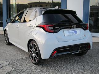 TOYOTA Yaris usata, con Controllo automatico clima