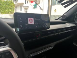 JEEP Avenger usata, con USB