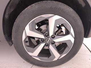 NISSAN Qashqai usata, con Leve al volante