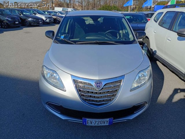 LANCIA Ypsilon usata, con Airbag