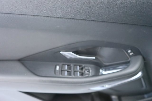 JAGUAR E-Pace usata 39