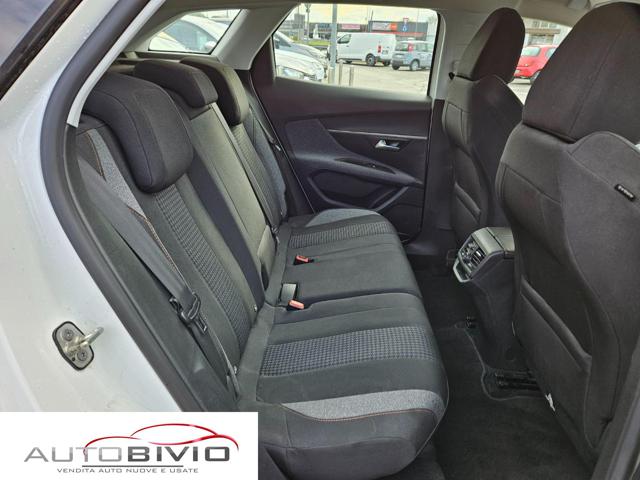 PEUGEOT 3008 usata, con Luci diurne LED