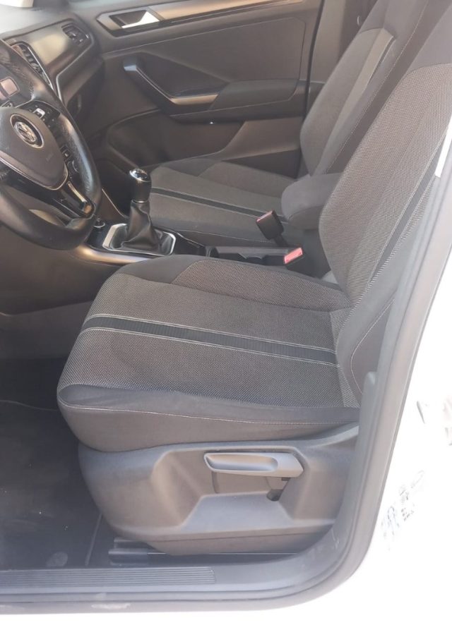 VOLKSWAGEN T-Roc usata, con Autoradio