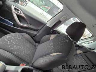 PEUGEOT 2008 usata, con Lettore CD