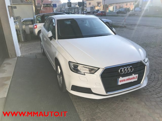 AUDI A3 usata, con Autoradio