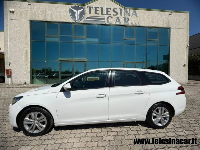 PEUGEOT 308 usata, con Autoradio