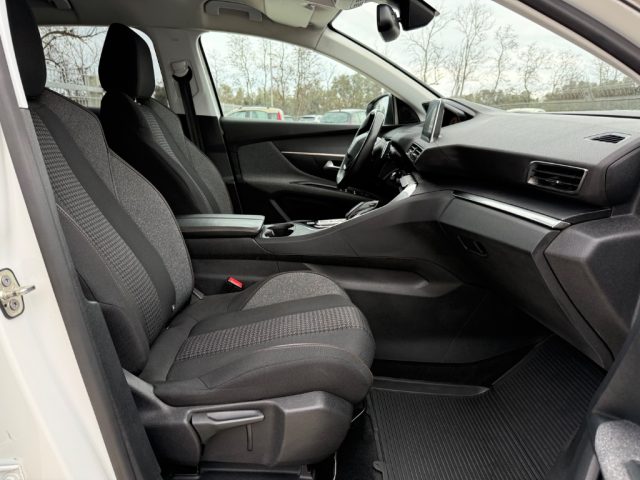 PEUGEOT 3008 usata 27