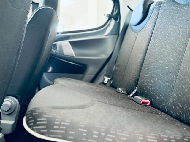 PEUGEOT 107 usata, con Volante in pelle