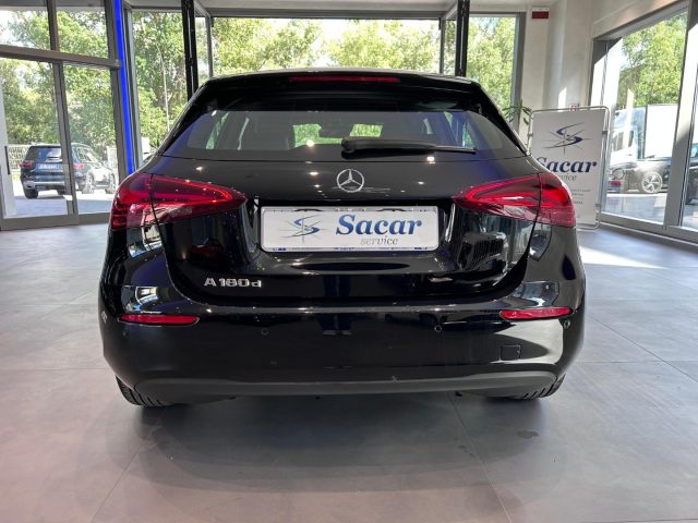 MERCEDES-BENZ A 180 usata, con Cerchi in lega