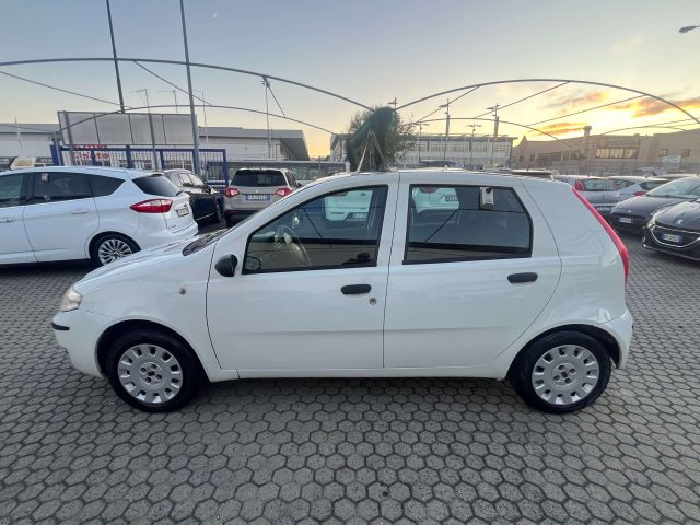 FIAT Punto usata, con Autoradio