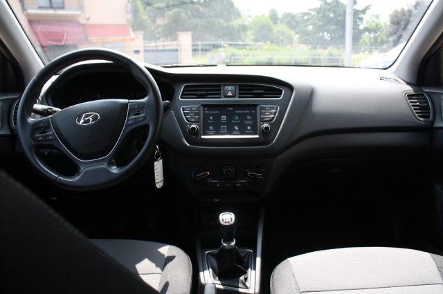 HYUNDAI i20 usata, con Airbag testa