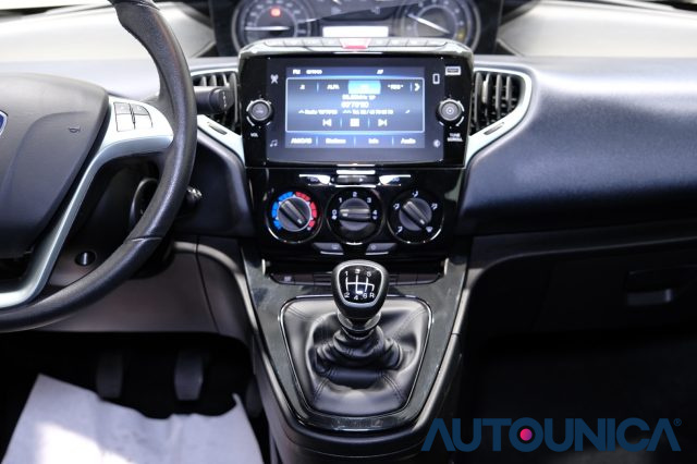 LANCIA Ypsilon usata 38