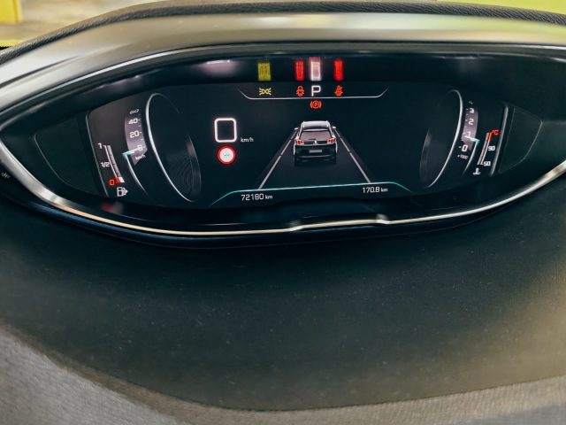 PEUGEOT 5008 usata, con Specchietti laterali elettrici