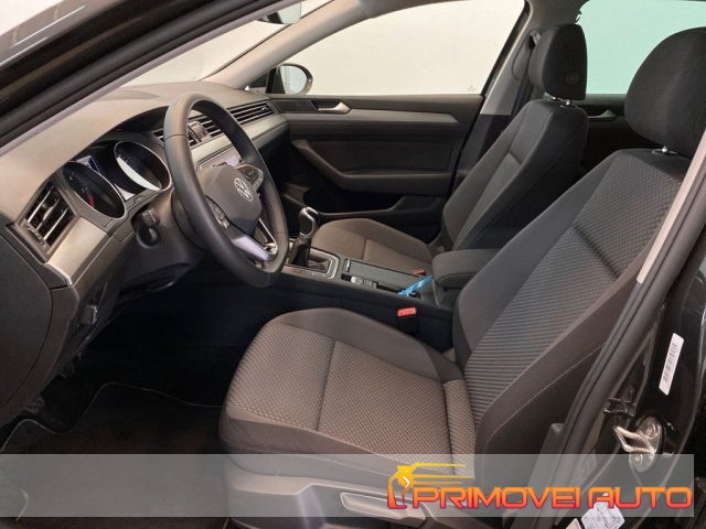VOLKSWAGEN Passat Variant usata, con Airbag laterali
