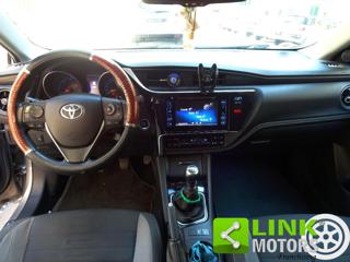 TOYOTA Auris usata, con USB