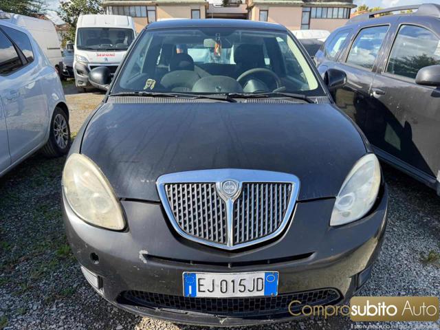 LANCIA Ypsilon usata, con ABS