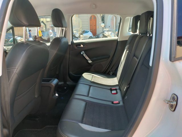 PEUGEOT 2008 usata, con Sedili sportivi