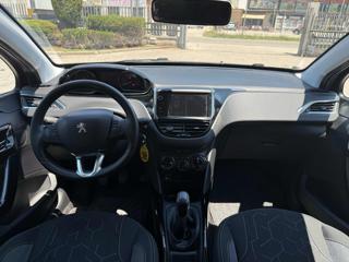 PEUGEOT 2008 usata, con Cruise Control