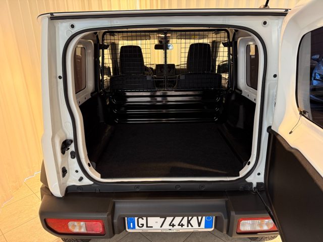 SUZUKI Jimny usata, con Autoradio