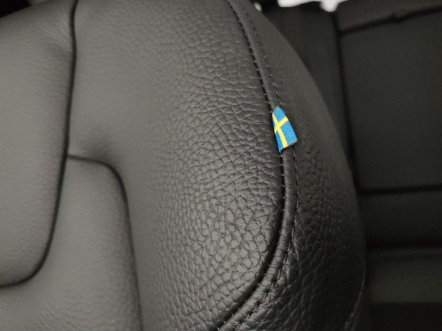VOLVO XC60 usata, con Interni in pelle