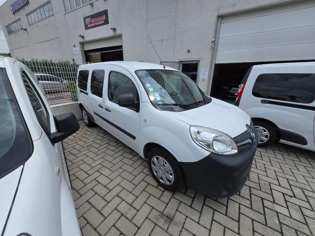 RENAULT Kangoo usata 28