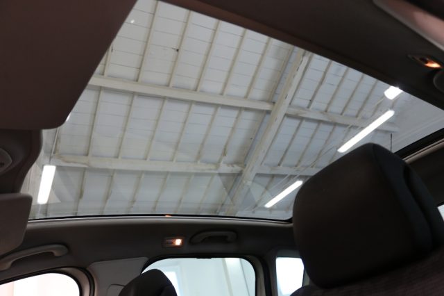 PEUGEOT 3008 usata, con Sedile posteriore sdoppiato
