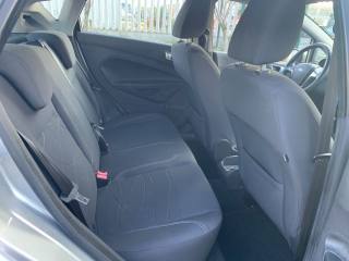 FORD Fiesta usata, con ESP