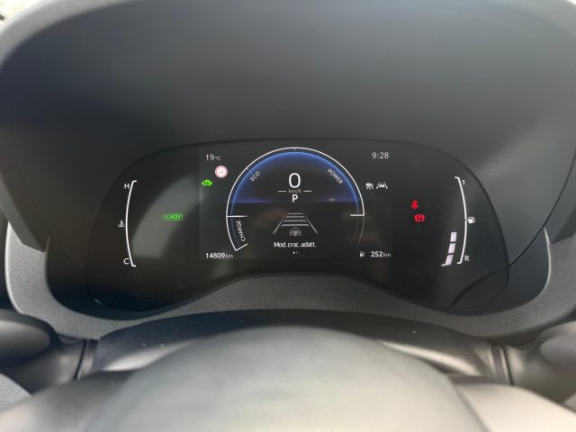 TOYOTA Yaris Cross usata, con Volante in pelle