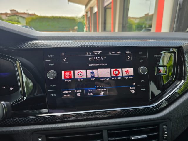 VOLKSWAGEN Taigo usata, con Schermo multifunzione interamente digitale