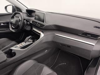 PEUGEOT 3008 usata, con Leve al volante
