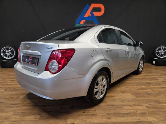 CHEVROLET Aveo usata, con Autoradio