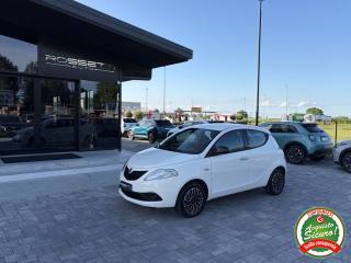 LANCIA Ypsilon usata, con Airbag