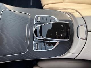 MERCEDES-BENZ E 220 usata, con Controllo trazione